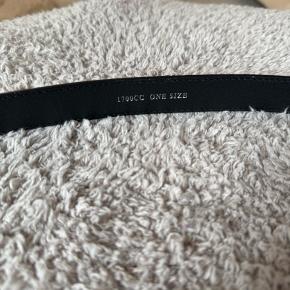 Metallic Gold Belt w rhinestone buckle y2K adjustable - Picture 3 of 7